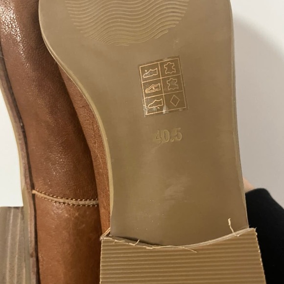 Everybody by BZ Moda Brown Floral Laser Cut Ankle Booties Size 9.5 - Picture 4 of 5